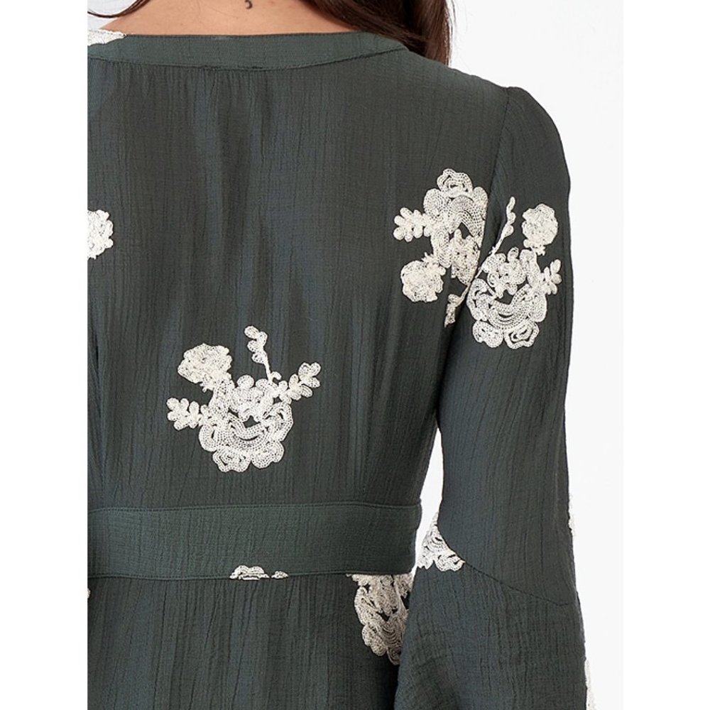 Floral Embroidery V Neck Bell Sleeves Boho Dress - Picture 4 of 8